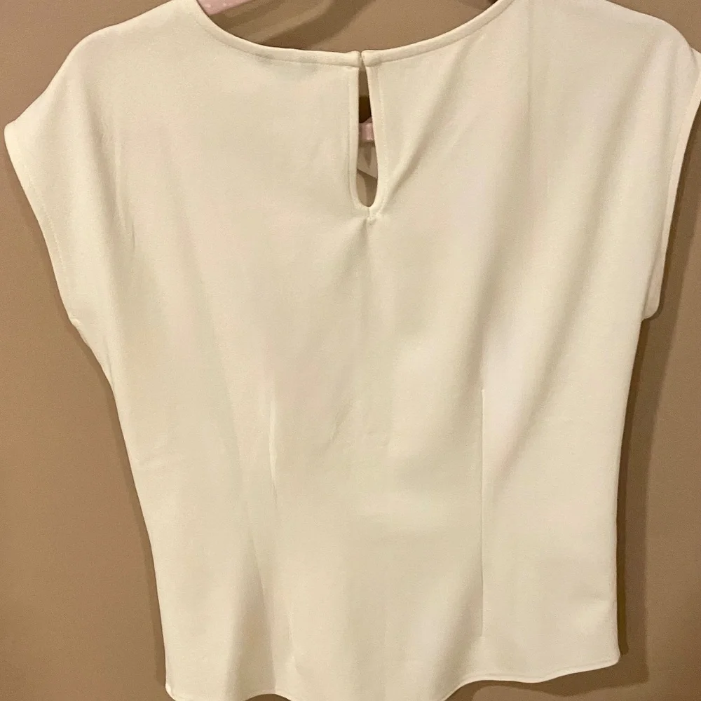 Ann Taylor Cream Twist-Neck Cap-Sleeve Blouse - Picture 4 of 4